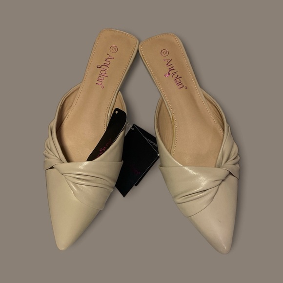 Women's Casual Fashion Cream Twist Mules Size 10 Pointed Toe Slide On Low Heel - Picture 2 of 10